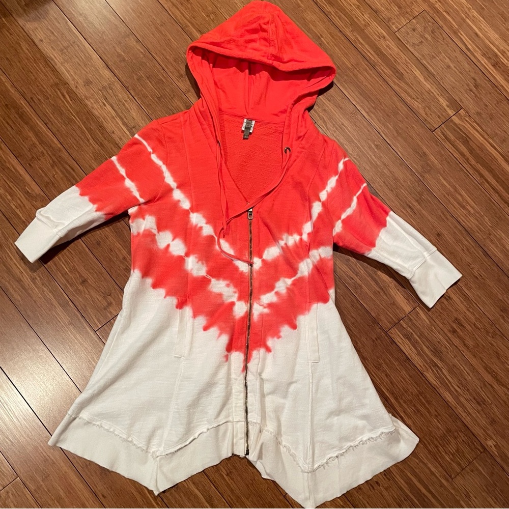 XCVI Terrycloth hoodie, 3/4 sleeve, asymmetrical hem, slash pockets, Size L.